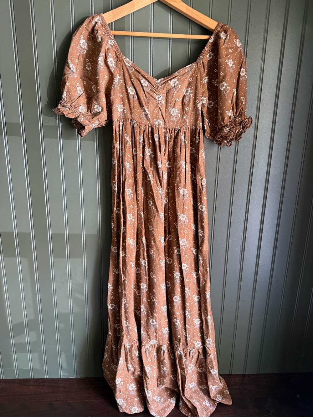 Rylee + Cru brown Floral Maxi Dress with Puff Sleeves